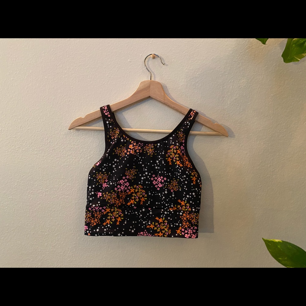 Victoria’s Secret Sports Bra ✨Stars & Floral🌸